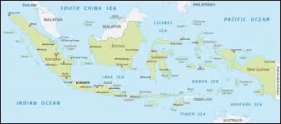 Quel parallèle traverse l'archipel d'Indonésie ?