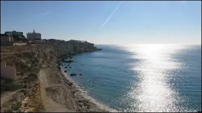 Combien de pays bordent la mer Caspienne ?