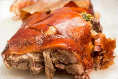 Allez on sort des sentiers battus pour vous départager, venez goûter au lechon kawali !