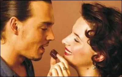 On retrouve Johnny Depp ainsi que Juliette Binoche, dans ce film sorti en 2000 ! Lequel ?