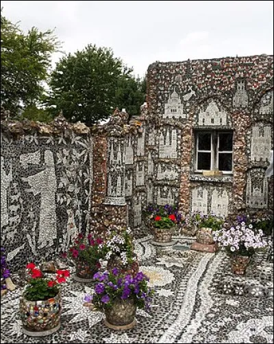 Quel est l'autre nom du bolet bleuissant ?