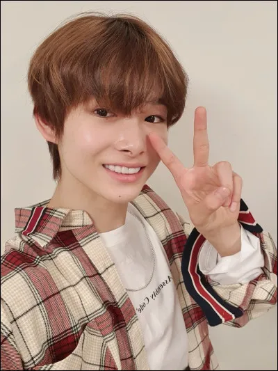 Quel est le nom complet de Ni-ki ?