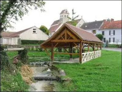 Village francilien, dans la Grande Couronne, Vinantes se situe dans le département ...