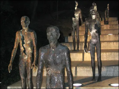 En f&eacute;vrier 1948, c'est un joli coup de pied dans la fourmili&egrave;re, famili&egrave;rement appel&eacute; le "Coup de Prague" ! Qu'est-ce &agrave; dire ?