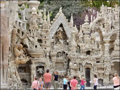 Travaille &agrave; feu nu.