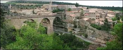 Je vous propose de partir à la découverte de Minerve. Village Héraultais, classé parmi les Plus Beaux Villages de France, il se situe en région ...