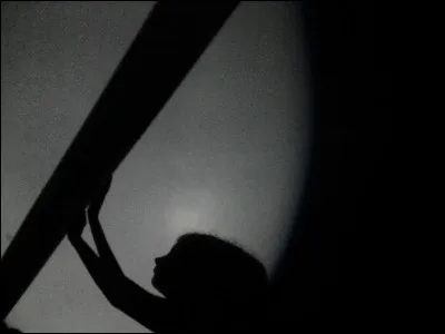 Enfin, si Charles a perdu son bateau et son &eacute;quipage, c'est parce qu'il a perdu...