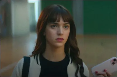 Nous voyons ici Kamila. Dans quel film Prime Video, sorti ce vendredi 12 décembre, est-elle un personnage central ?