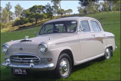 Situ&eacute;es dans l'oc&eacute;an Pacifique, les &icirc;les Marshall sont connues pour avoir &eacute;t&eacute; le th&eacute;&acirc;tre des essais nucl&eacute;aires de l'arm&eacute;e de l'Oncle Sam. Je ne pense pas que cette automobile, &eacute;galement nomm&eacute;e Marshal, partage la m&ecirc;me connotation que l'archipel oc&eacute;anien. Quel constructeur a produit la Marshal ?