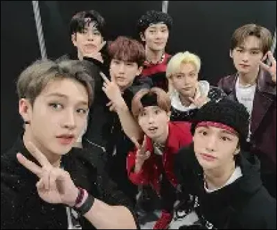 Qui est le leader (le papa) du groupe ?