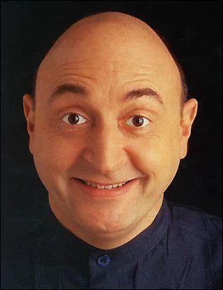 Humoriste et acteur franais membre des 'Grosses ttes', c'est Guy ... . .