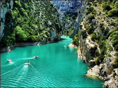 Bonjour, premi&egrave;re question et on va commencer tranquille : comment s'appelle la capitale de la France ?