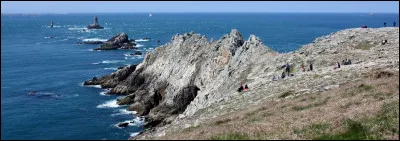 Quel pays n'est pas voisin avec la France ?