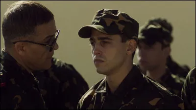 L'un de ces films met en sc&egrave;ne un homme vivant dans l'ombre de son p&egrave;re et dont le reflet dispara&icirc;t (au sens propre du terme). Quel est son titre ?