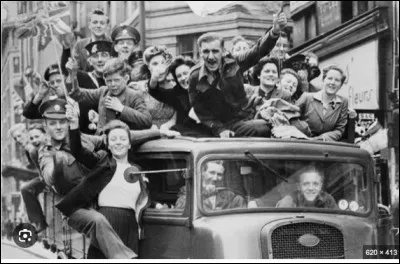 En quelle ann&eacute;e, la Seconde guerre mondiale trouve-t-elle sa conclusion ?