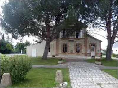 Village de l'agglom&eacute;ration Agenaise, &agrave; la confluence de l'Auroue et de la Garonne, Saint-Nicolas-de-la-Balerme se situe dans l'ancienne r&eacute;gion ...