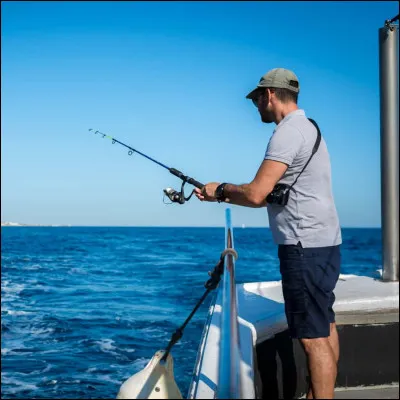 Quel type de bateau est utilis&eacute; pour la p&ecirc;che en mer ?