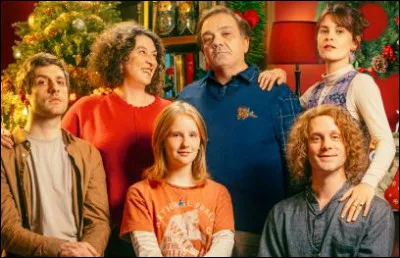 Dans "Un No&euml;l en famille", film sorti en 2024, quel est le sujet de dispute qui d&eacute;chire cette famille lors du repas de no&euml;l ?
