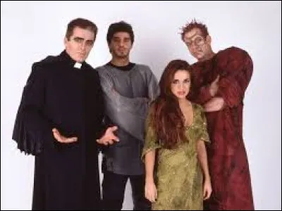 Dans la com&eacute;die musicale "Notre-Dame de Paris", Garou a jou&eacute; le r&ocirc;le de Quasimodo.