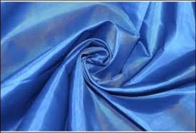 Laquelle de ces propositions correspond &agrave; la d&eacute;finition suivante : toile l&eacute;g&egrave;re de soie ou de fibres synth&eacute;tiques ?