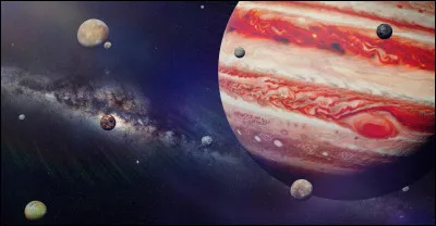 Quel satellite naturel de Jupiter est connu pour ses volcans actifs ?