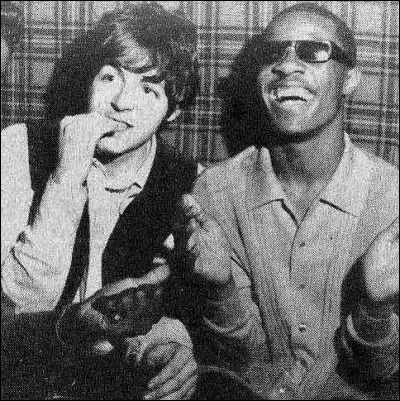 Laquelle de ces propositions ne correspond pas &agrave; un duo culte des ann&eacute;es 80 ?