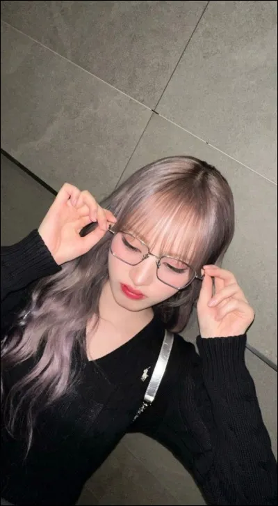 Qui est &agrave; la fois main vocalist et main dancer ?