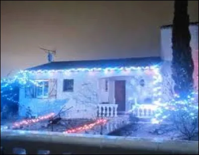 Cette belle maison se trouve &agrave; Ferrals-les-Corbi&egrave;res. Commune de l'aire d'attraction Narbonnaise, travers&eacute;e par l'Orbieu, elle se situe dans le d&eacute;partement ...