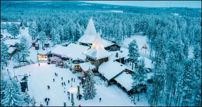 Le p&egrave;re No&euml;l doit voyager jusqu'&agrave; Rovaniemi, mais dans quel pays se situe cette ville ?