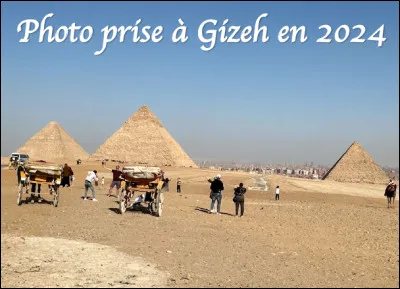 Si je vagabonde autour des pyramides de Gizeh, dans quel pays suis-je ?