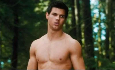 Quelle excuse invente Jacob, pour ne pas rpondre au tlphone, lorsque Bella l'appelle ?