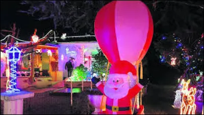Le P&egrave;re No&euml;l en personne vous attends &agrave; Roquefort. Ville de l'agglom&eacute;ration Agenaise, elle se situe dans le d&eacute;partement ...