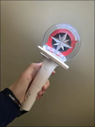 &Agrave; qui est ce lightstick ?