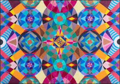 Que faut-il ajouter &agrave; "ka" pour obtenir le nom d'un instrument optique r&eacute;fl&eacute;chissant &agrave; l'infini et en couleurs la lumi&egrave;re ext&eacute;rieure ?