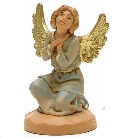 Lors de la messe de No&euml;l qu'y chante t-on ? ''Tous les anges dans nos...'' :