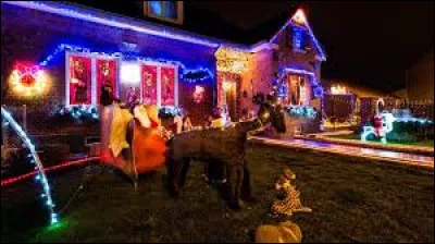 Le P&egrave;re No&euml;l vous attends dans les Hauts-de-France, &agrave; Lieu-Saint-Amand. Commune de l'aire d'attraction Valenciennoise, elle se situe dans le d&eacute;partement ...