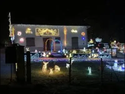 Je vous emm&egrave;ne &agrave; pr&eacute;sent en Nouvelle-Aquitaine, devant cette maison de Saint-Hilaire-Bonneval. Commune de l'aire d'attraction Limougeaude, elle se situe dans l'ancienne r&eacute;gion ...
