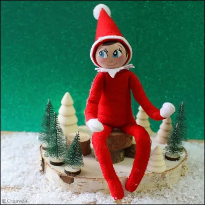 Dans l'atelier du p&egrave;re No&euml;l, c'est l'___ ! Les lutins se d&eacute;p&ecirc;chent de ranger tous les cadeaux dans le tra&icirc;neau !