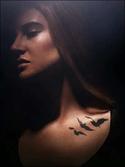 Tris a-t-elle un/des tatouage(s) ?