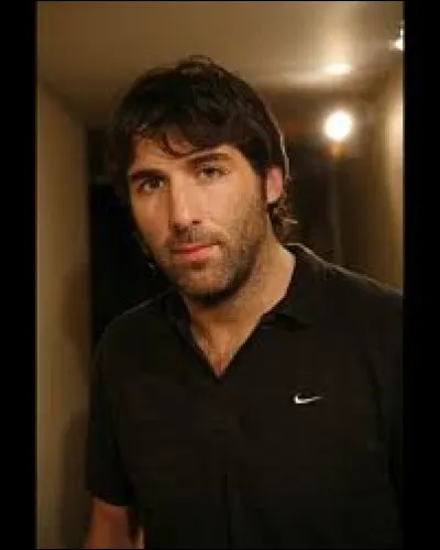 Qui a chant&eacute; le tube "Cum Cum Mania" en 2002 ?