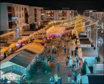 Cette balade prend fin au march&eacute; de No&euml;l de Montdorf-les-Bains. Ville thermale du canton de Remich, frontali&egrave;re avec la Lorraine, elle se situe ...