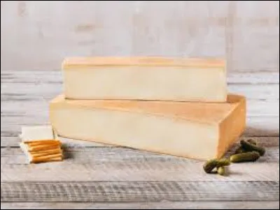 Quel est le poids d'une meule de raclette ?