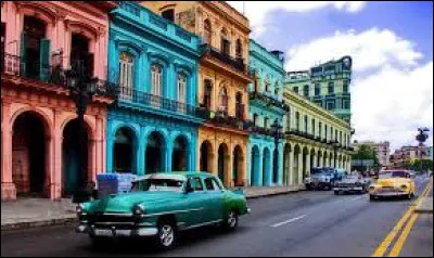 Combien de personnes ont acc&egrave;s &agrave; Internet sur un &eacute;chantillon de 1000 Cubains ?