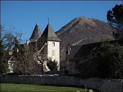 Village B&eacute;arnais, travers&eacute; par le Gave d'Oloron, Bielle se situe dans l'ex r&eacute;gion ...