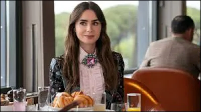 Dans quel domaine Mindy souhaiterait-elle devenir professionnelle ?