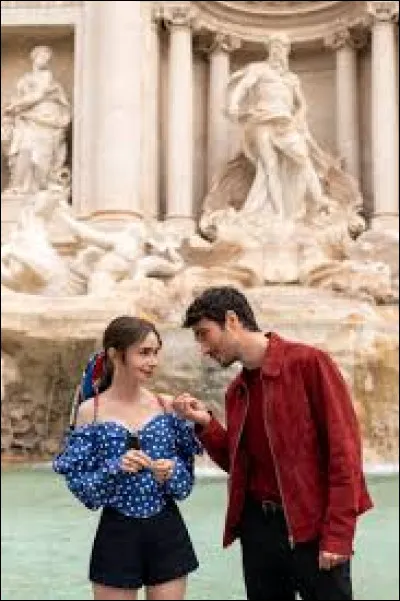 Dans quelle ville Emily part-elle assister &agrave; un d&eacute;fil&eacute; de mode ?