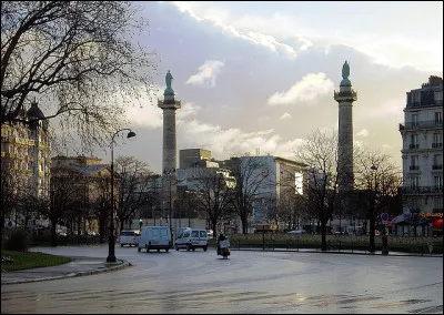 Qu'est-ce qui est en marche pour Frank Lloyd, dans son film de 1937 ?