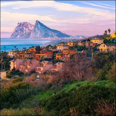 Gibraltar est un territoire britannique d'outre-mer.