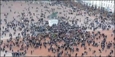 Vrai ou faux ? Il y a 675 000 d'habitants &agrave; Lyon.