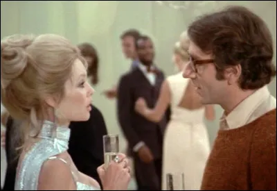 C'est avec Jean-Pierre Cassel et Daniel Ceccaldi qu'elle tourne ce film de Michel Deville qui nous conte l'histoire de la rencontre d'un jeune homme de la campagne et de sa riche voisine citadine :